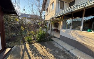 Vila de vanzare, 5 camere, garaj, 383 m2 teren, Campina - Poză 1