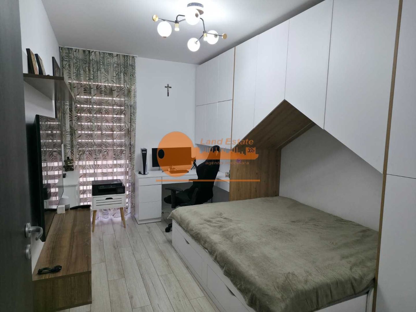 3 camere Moghioros Residence ( loc parcare ) - Poză 2