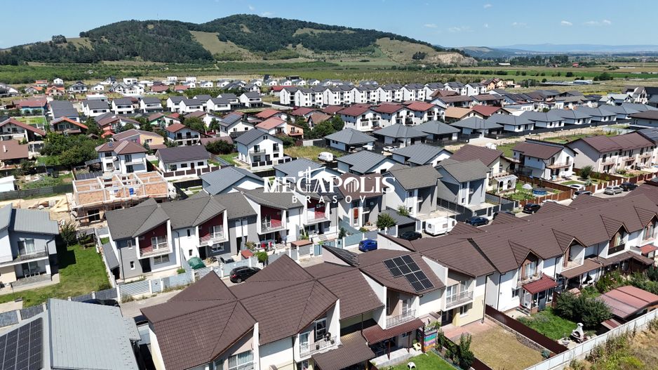 Casă înșiruita 4 camere | Panouri solare + Baterie de stocare - Poză 37