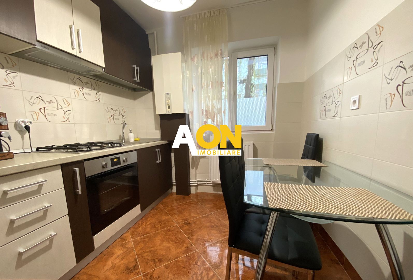 Apartament cu 2 Camere, Zona Cetate - Poză 6