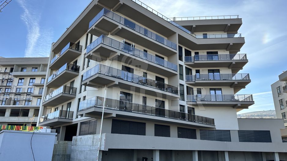 COMISION ZERO - 2 camere 49 mp+ 10 mp terasa, zona VIVO, cu CF - Poză 3