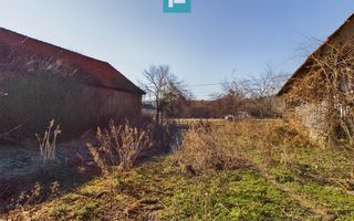 Casă rustică de vânzare în Tauț - Poză 8