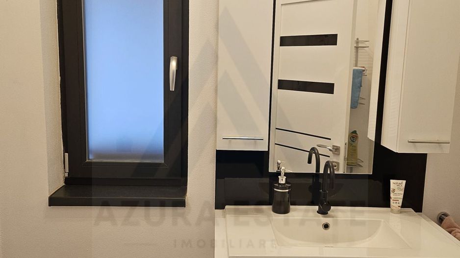 Casa moderna 4 camere 2 bai teren 500 mp terasa si pod in Selimbar - Poză 16