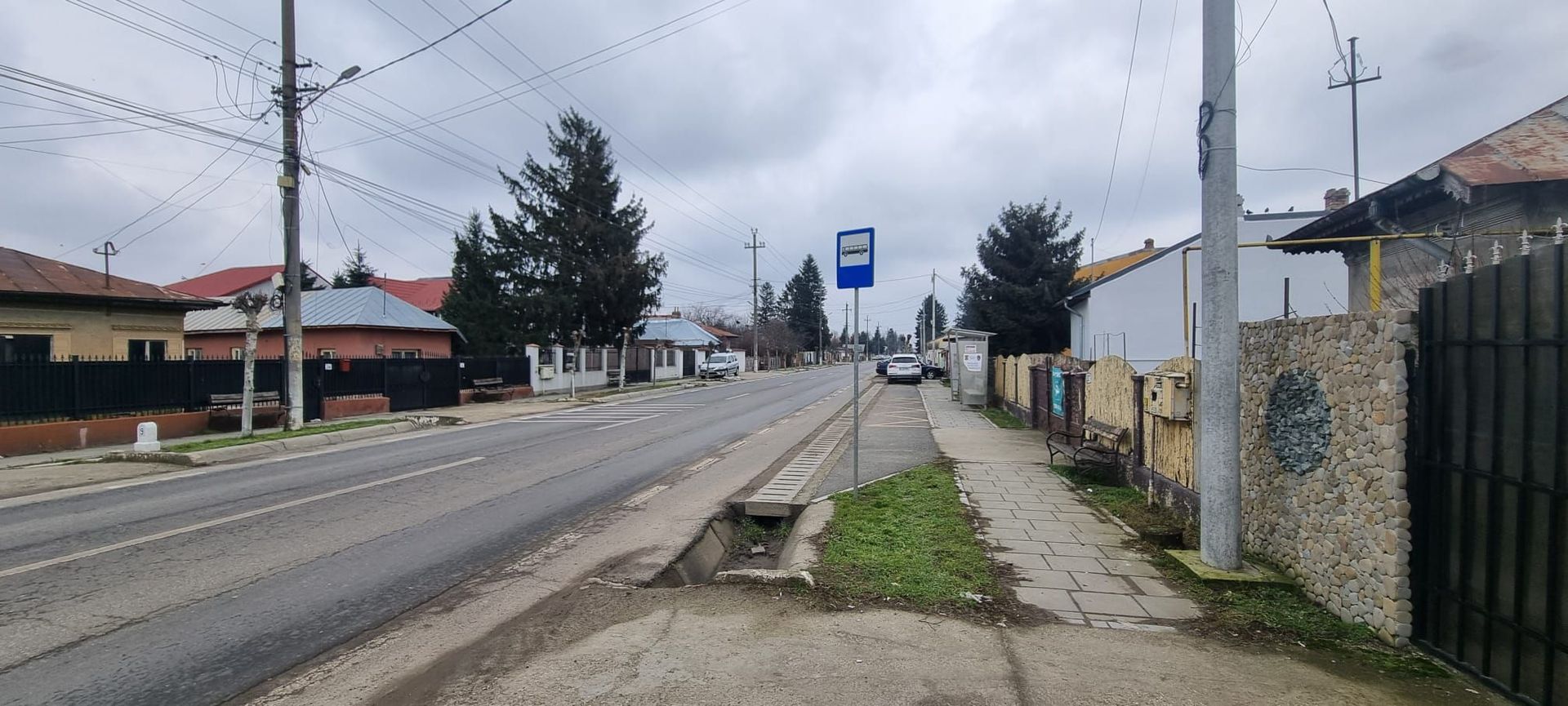 Teren Stradal Cu utilitati - Poză 1