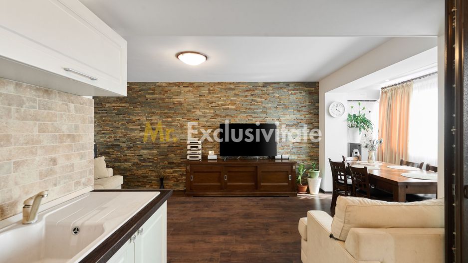 Apartament cu 3 camere în blocul Mobilux, Piața Vasile Milea - Poză 1
