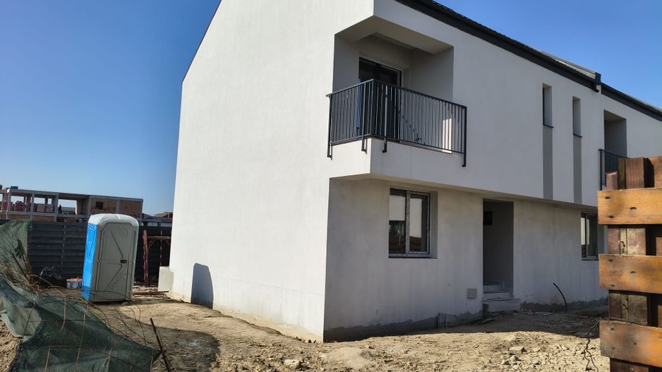 vila insir. 4cam,3bai + 1-2-3 parcari/centru Popesti Leordeni - Poză 1