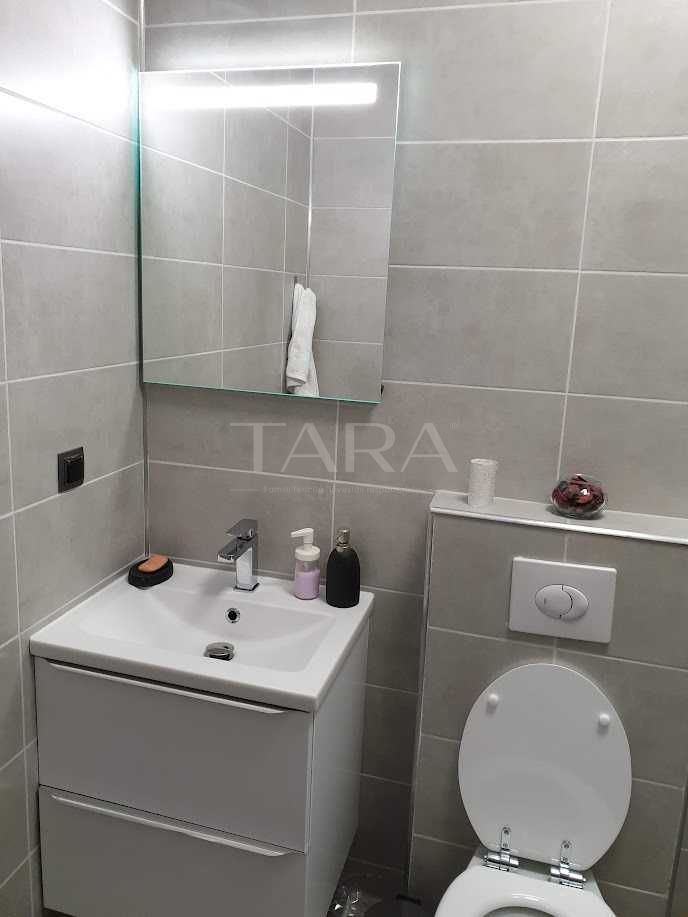 Apartament Modern cu 3 Camere și Priveliște Deosebită - Poză 5
