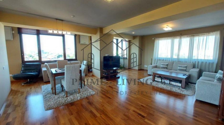 APARTAMENT CU 3 CAMERE, ULTRA-CENTRAL SI FOARTE SPATIOS LA VANZARE - Poză 4