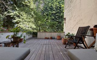 Apartament interbelic cu grădină și garaj - Poză 3