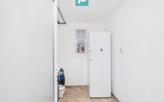 Casă complet modernizată, P+1 în Buteni, Arad - Poză 27