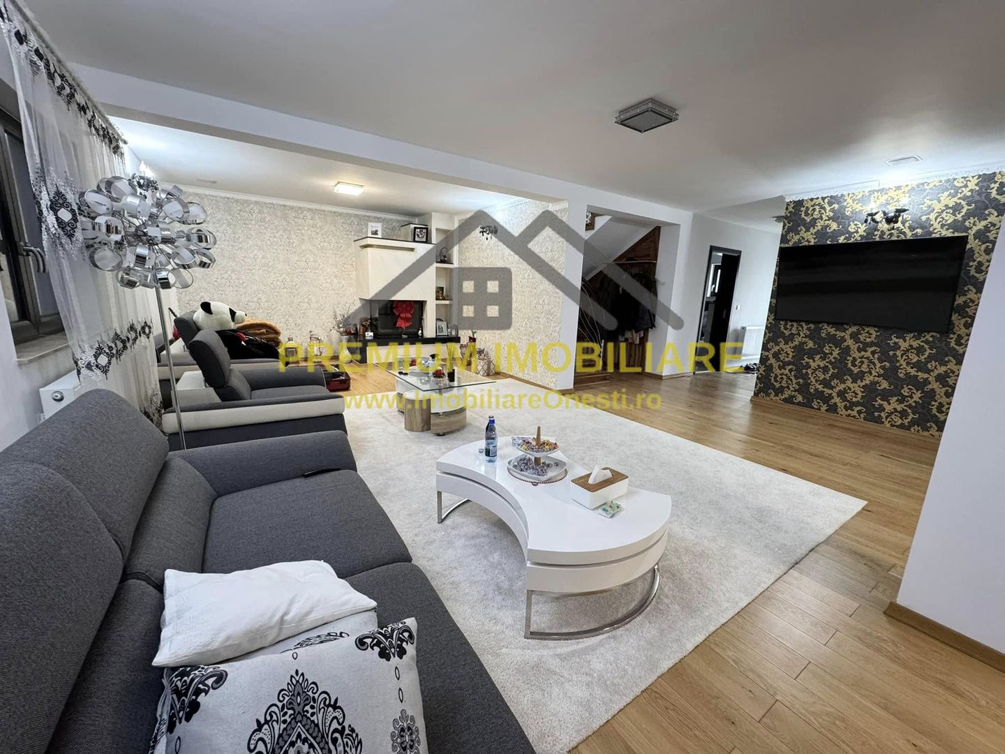 Vila la 13 km de Onesti - Poză 2