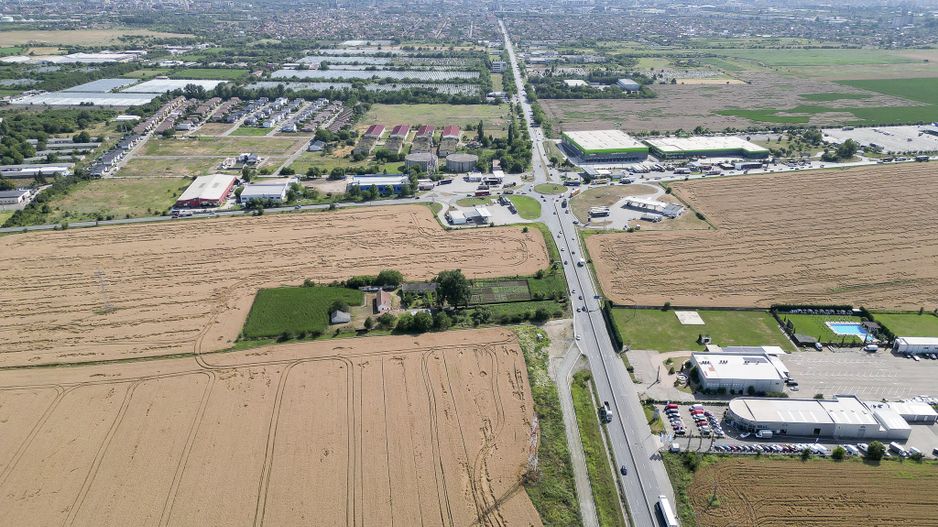 Teren 7653mp cu PUZ aprobat DN Arad Oradea - Poză 4