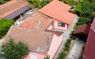 Casă cu 7 camere și 2 băi in Grădiște - Poză 2