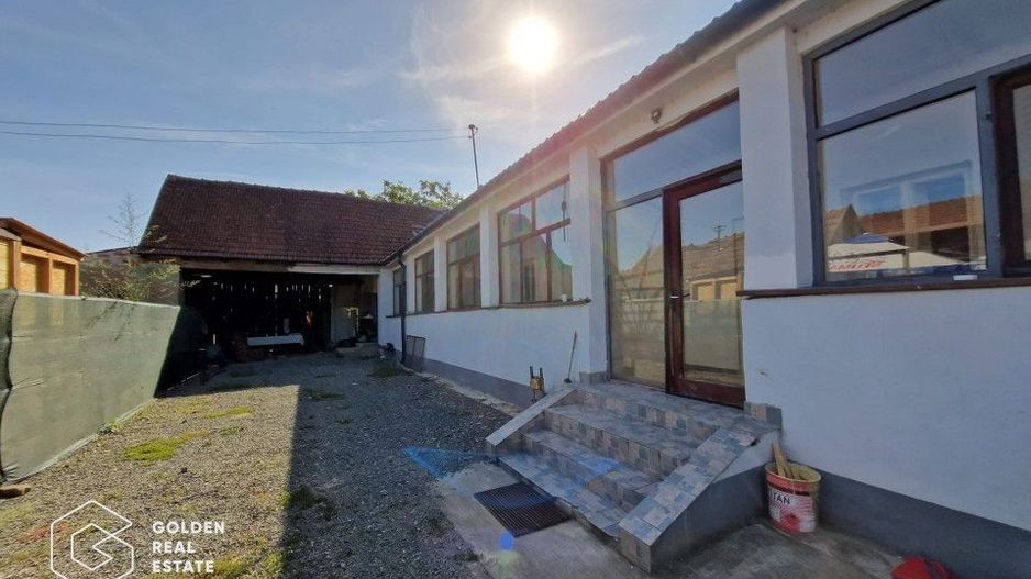 Casa ideala pentru echipe de muncitori, capacitate pana la 20 persoane - Poză 1