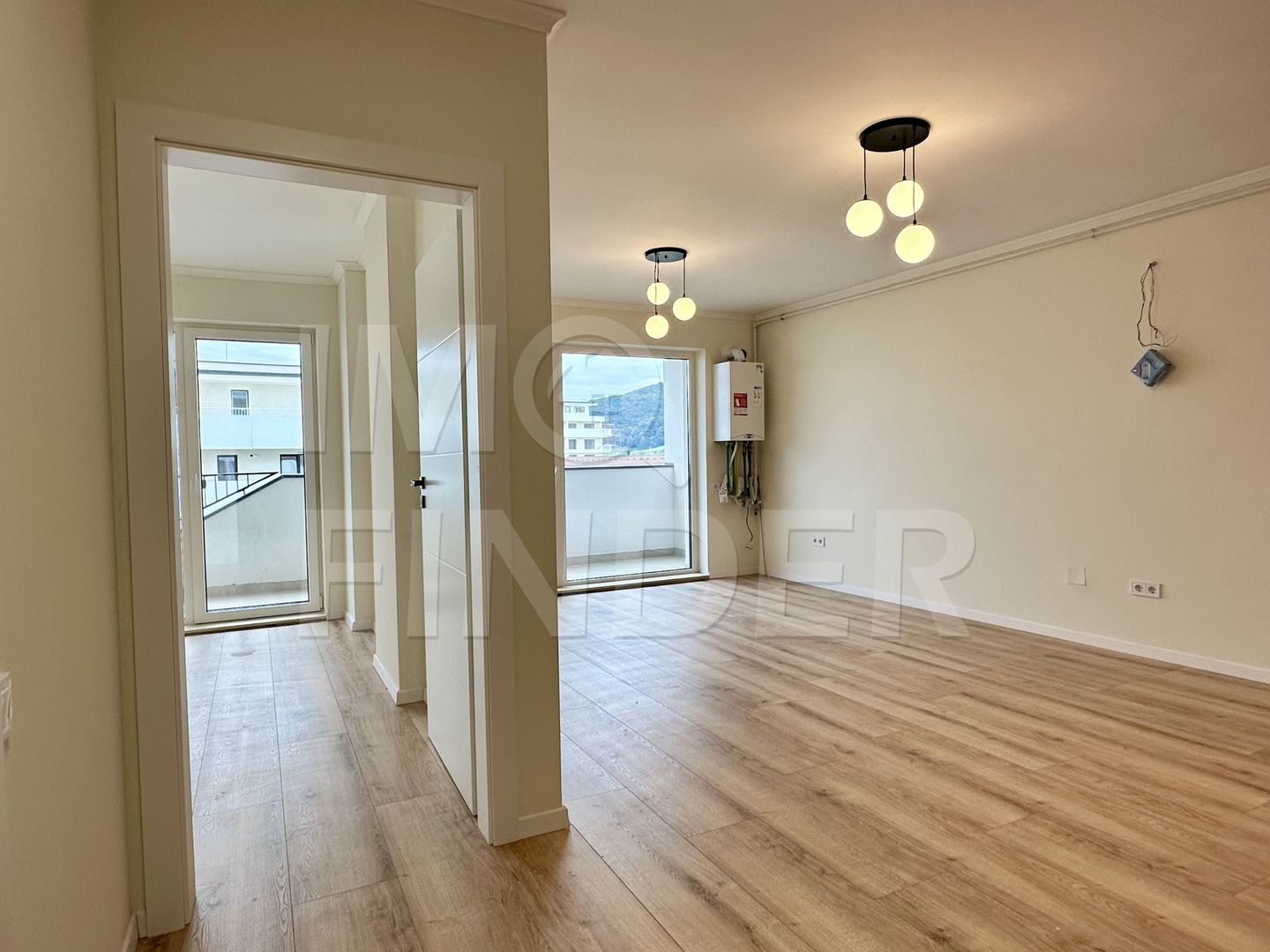 Vanzare 2 camere Floresti, IMOBIL PREMIUM, zona centrala cu CF - Poză 4