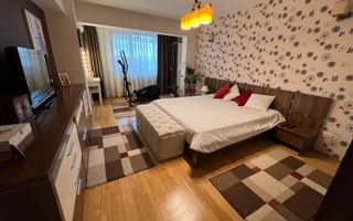 De vanzare Apartament 3 camere Eroii Revolutiei, Oraselul Copiilor - Poză 2