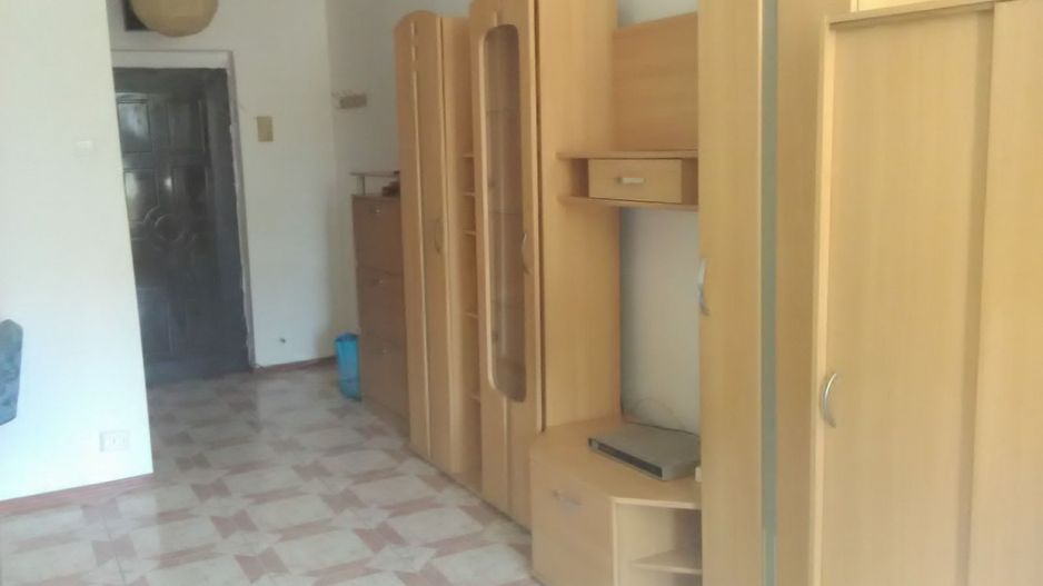 Garsonieră de închiriat – Zona Iancului, Str. Avrig - Poză 1