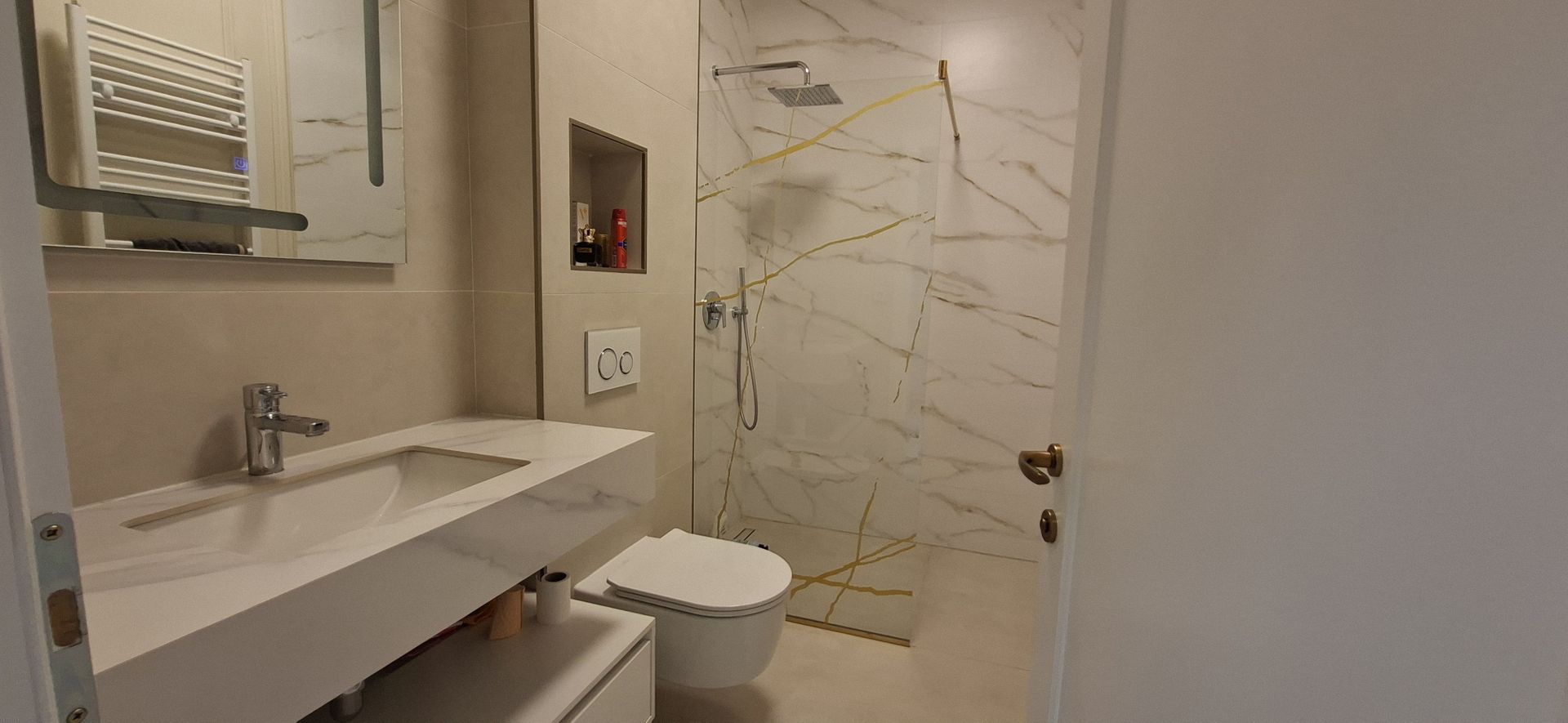 Vila spatioasa cu piscina - Dumbravita/Padurea Verde - Poză 15