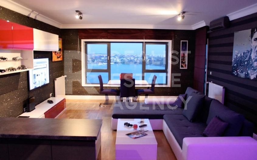 Vânzare, apartament, 2 camere, vedere panoramică la lac - Poză 1