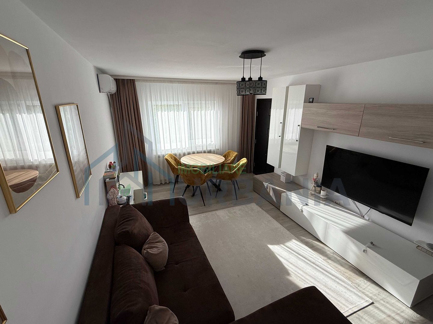 Apartament 3 camere decomandat, zona Nicolina, str. Orientului - Poză 1