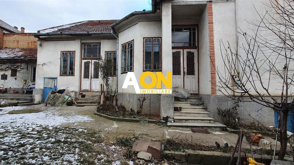 Casa 4 camere 720 mp teren, langa Cetatea Alba Carolina - Poză 1