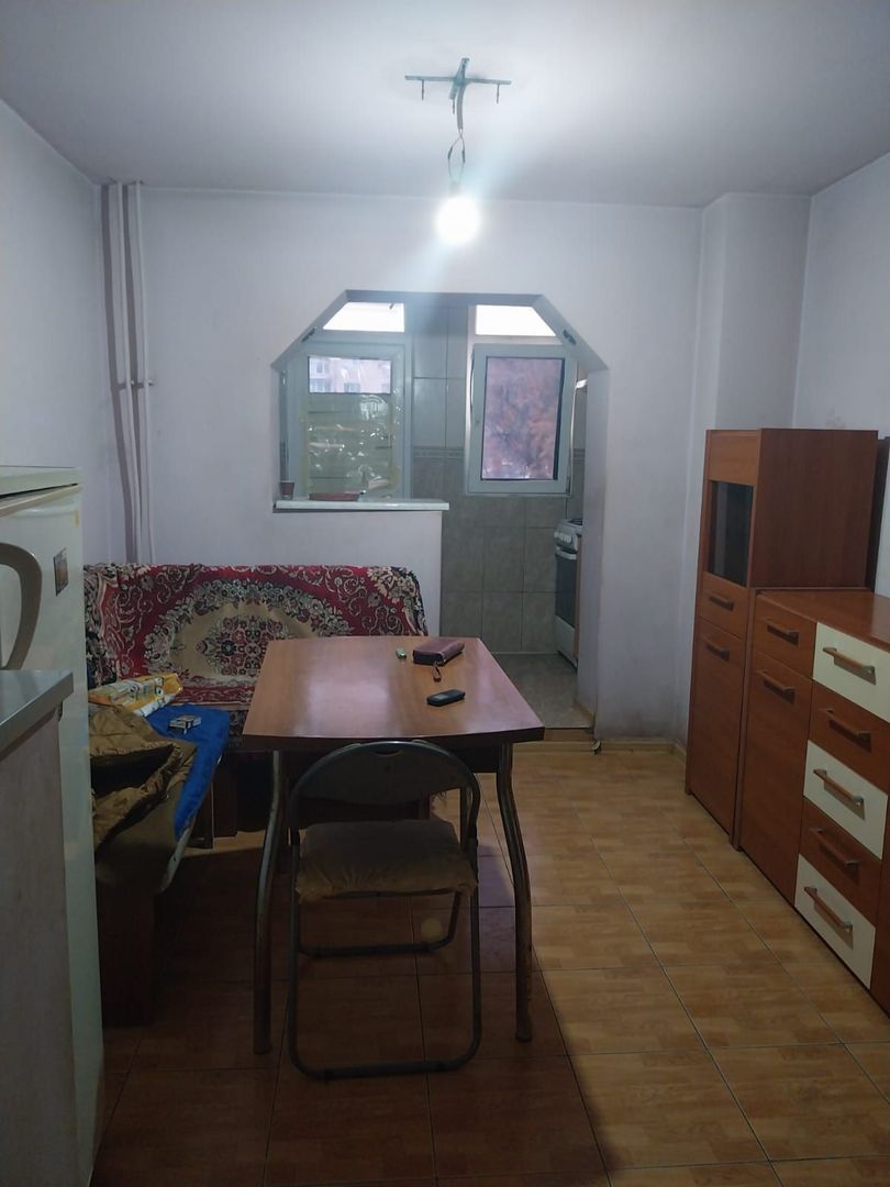 DE INCHIRIAT APARTAMENT  2 CAMERE  CV NOUA - Poză 10