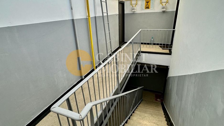 Apartament cu 2 Camere Decomandat - Alexandru cel Bun - Liceul Miron Costin - Poză 8