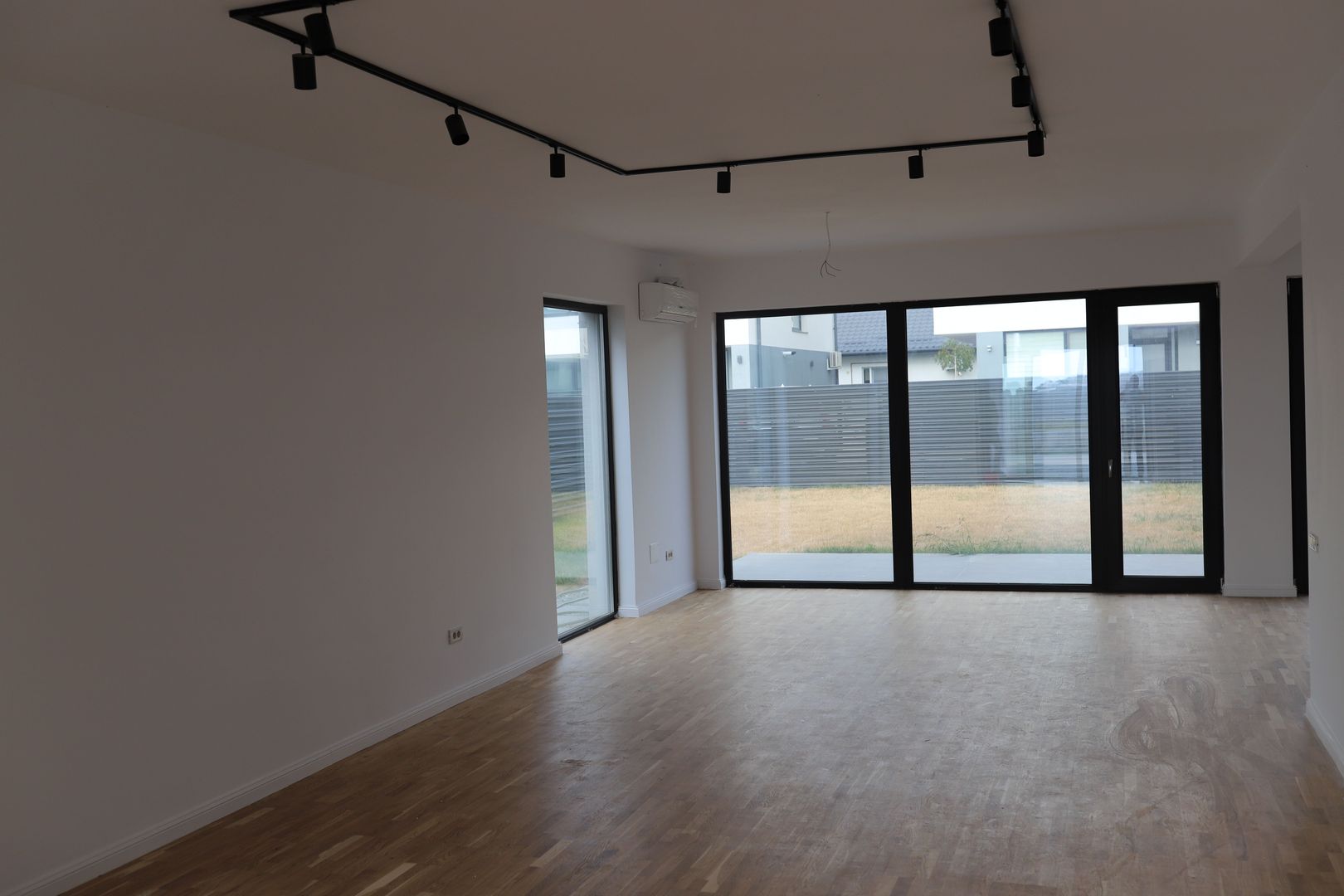 NovoVillas Tunari oporunity - Poză 5