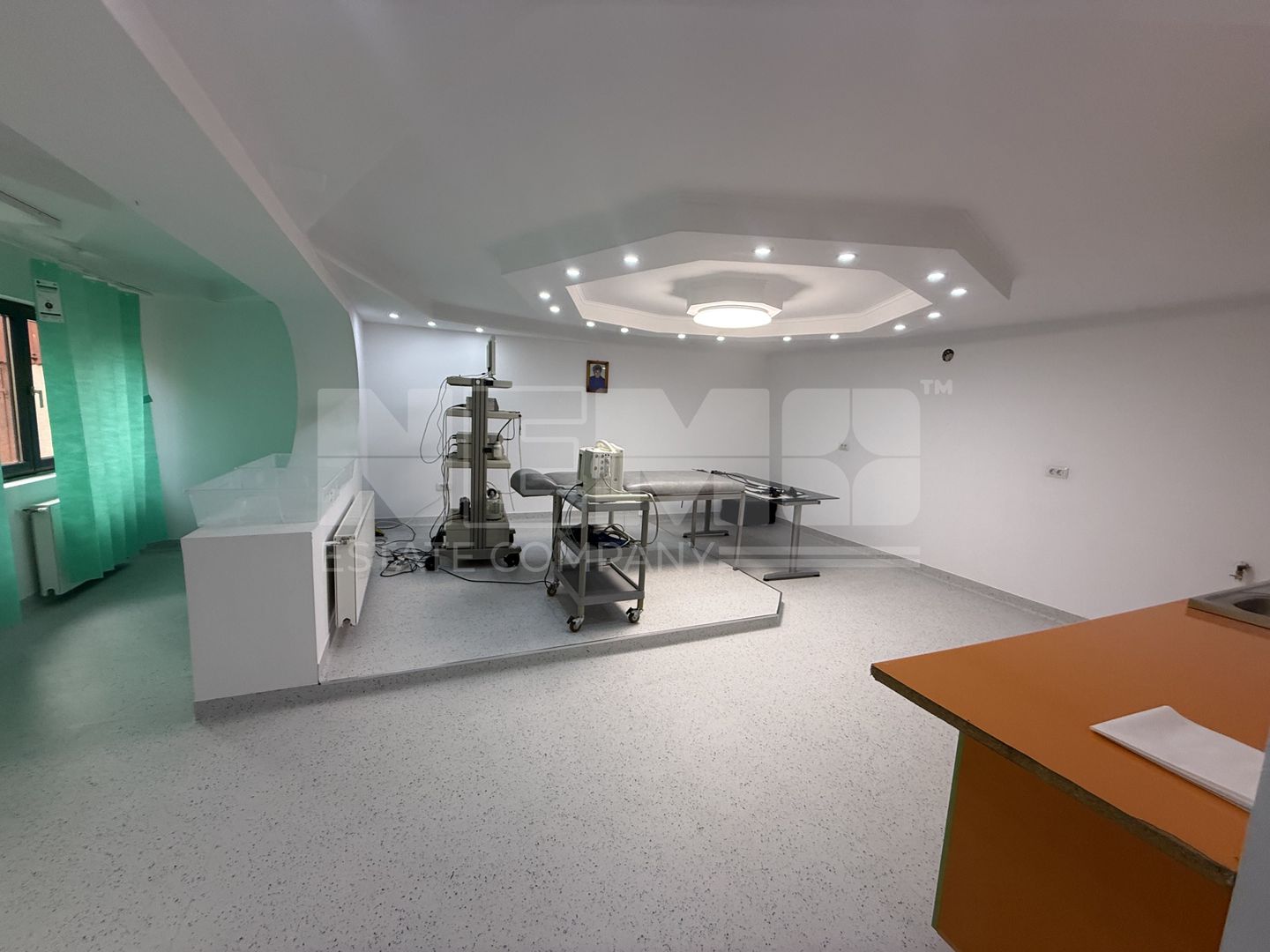 Imobil de vânzare | Clinică medicală autorizată | 208 mp utili - Poză 1