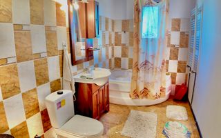 Casa de vanzare in Targoviste - 5 camere, 2 garaje, teren generos - Poză 20