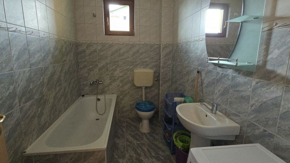 De Închiriat Apartament 3 camere Carpați 2 - Poză 9