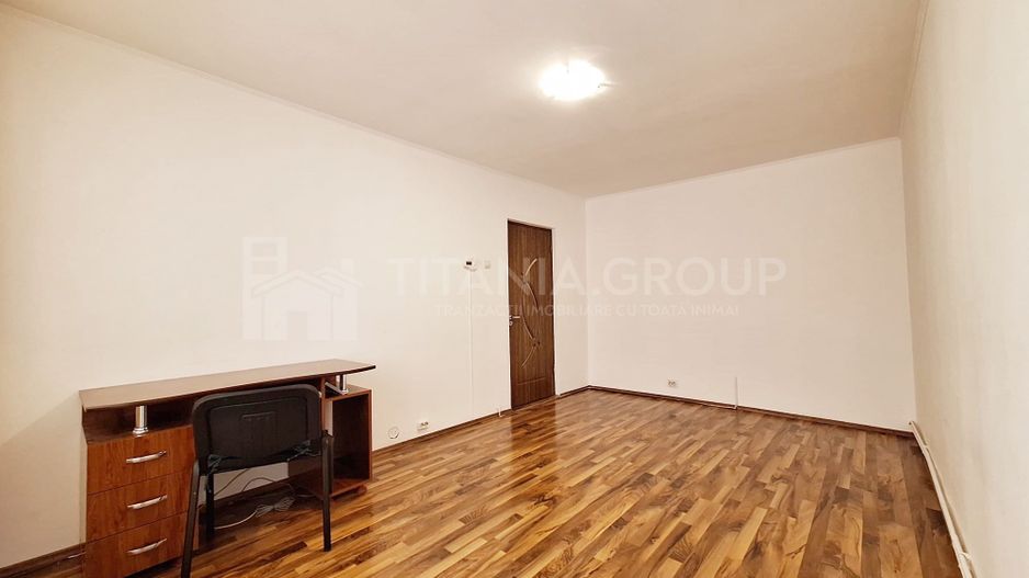 Apartament 3 camere, etaj intermediar, comision 0 - Poză 3