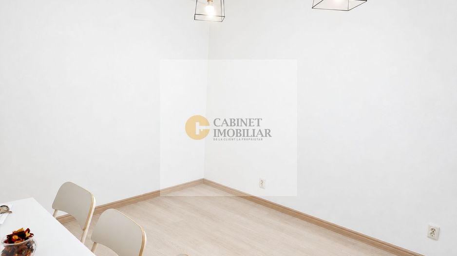Garsoniera I Pretabil birou I Bd Unirii - Piata Constitutiei I P+2E+M - Poză 3