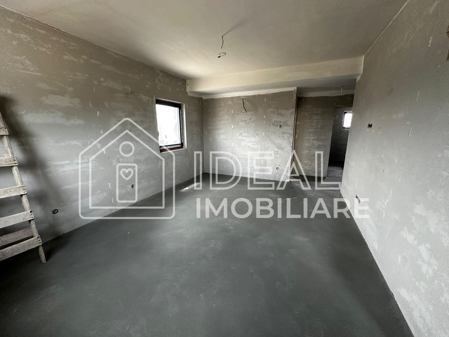 Apartament 3 camere LA CHEIE, Cartierul Athitectilor - Poză 1