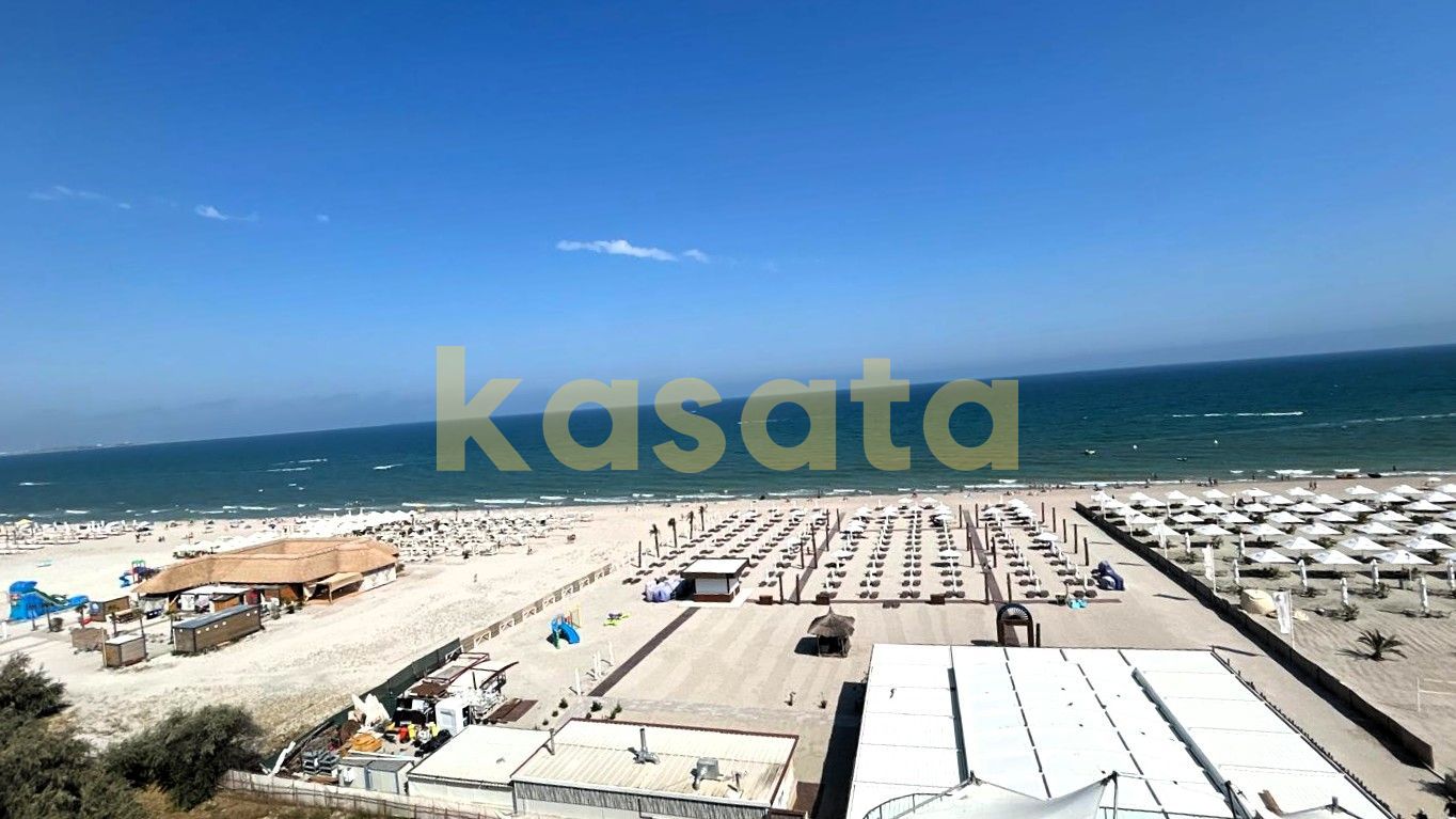 3 camere I White Tower I vedere panoramica I terasa 27 mp I et 7 - Poză 29