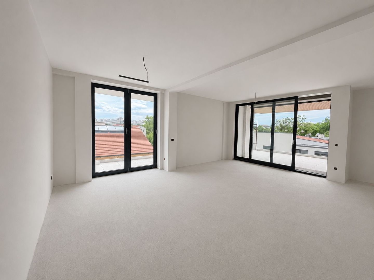 Apartament 3 camere cu gradina privata si vedere spre lac - Poză 8