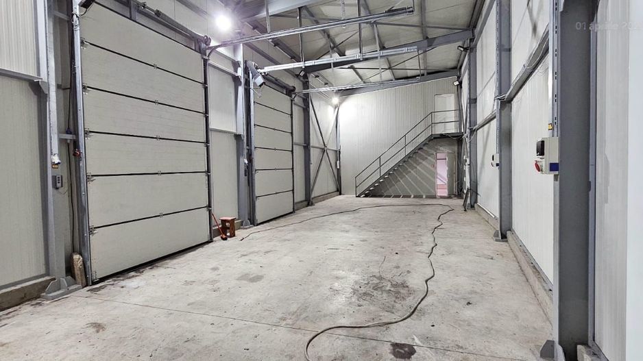 Inchiriere - Hala 200 mp - Strada Unirii, Galati, langa Shopping City - Poză 2