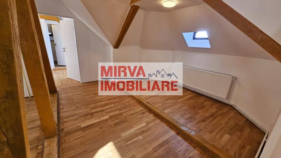 🏢 Spațiu de birouri – 5 camere, 3 băi – Mansardă vilă, Central - Poză 9