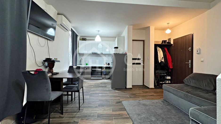 Apartament de vânzare cu 3 camere în zona Nufârul, Oradea - Poză 2