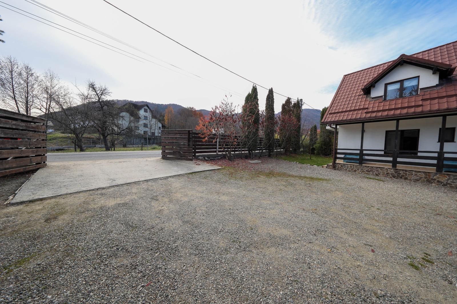 Vilă spațioasă de vânzare în Predeluț, Bran | 2000mp - Poză 51