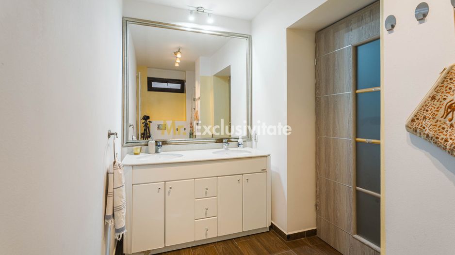 Casă / Vilă cu 4 camere de vânzare în Bucuresti - Poză 10