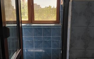 ⭐ OCAZIE în Micro 19! Apartament 2 Camere, Decomandat, Etaj 3/10 - Poză 9