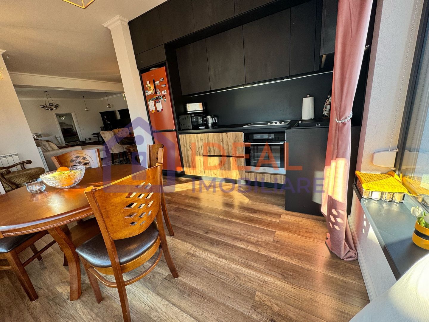 Casă modernă de vânzare în Tocile, Sibiu – 240 mpu si 600 mp de teren - Poză 16