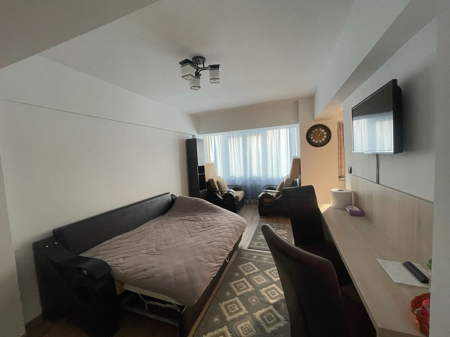 GARSONIERA CENTRALA | MOBILATA | VEDERE SPRE ORAS | RADAUTI - Poză 1