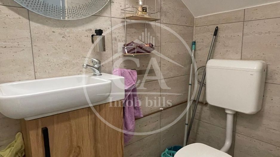 Casa de vânzare cu 7 camere in zona Nufarul, Oradea - Poză 16