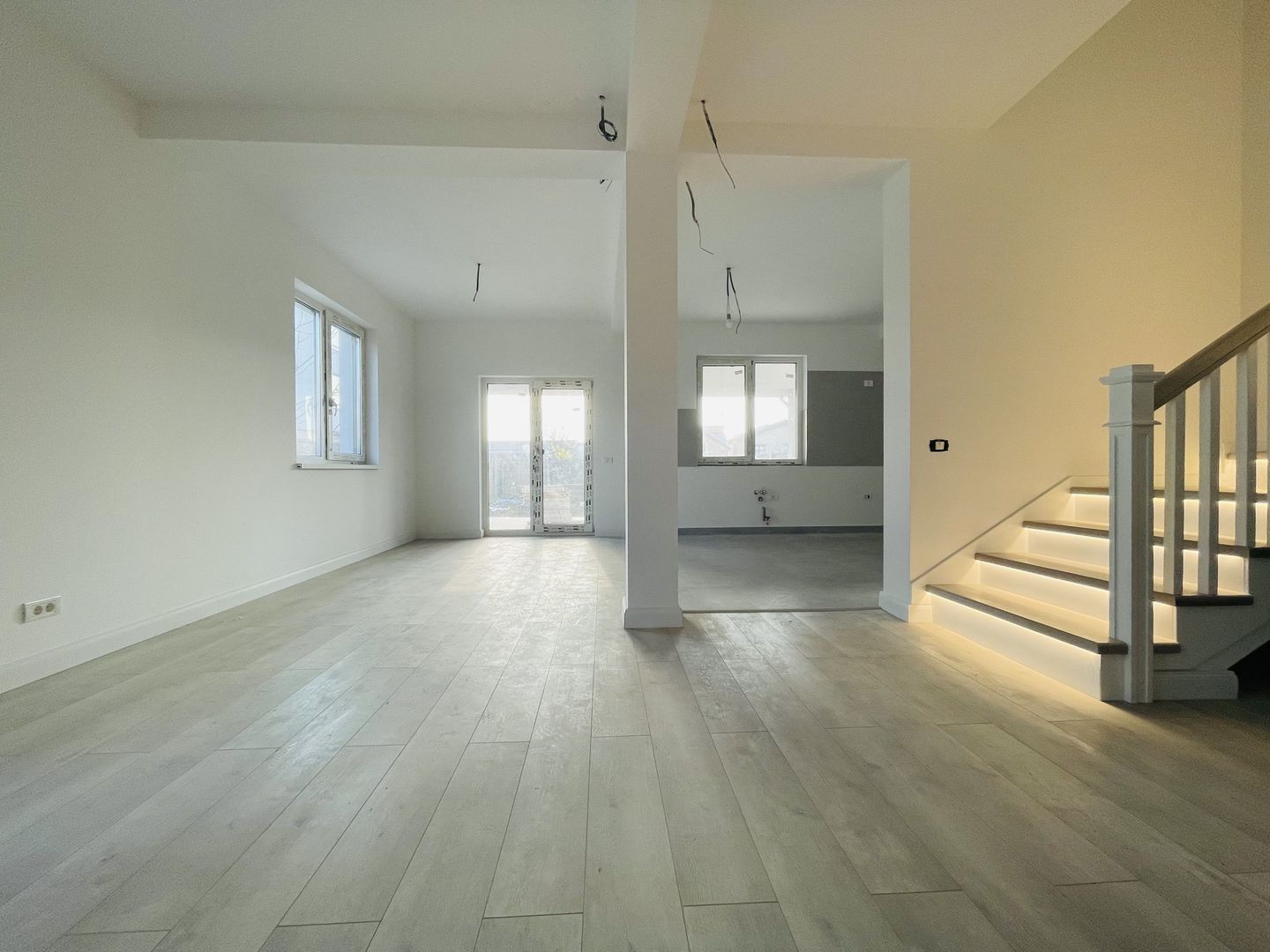 VANDUT - Comision 0% | Duplex Dumbravita, despartit prin camera tehnica | 138mp - Poză 11