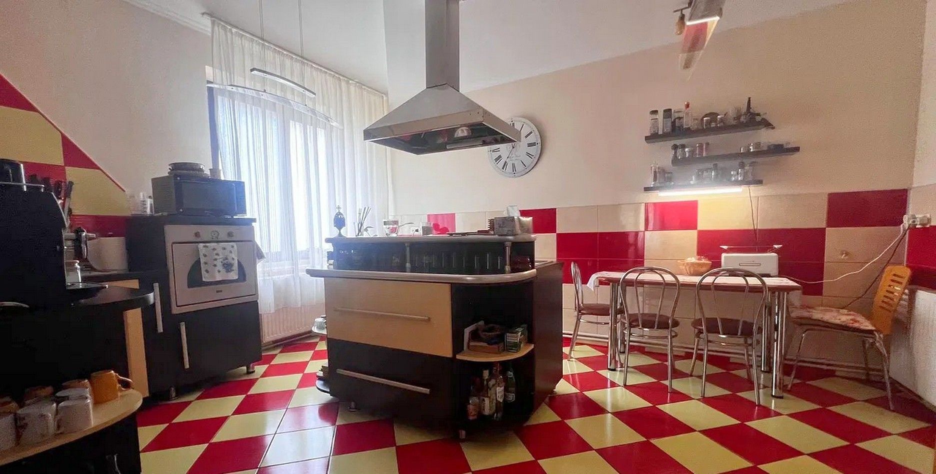 Vila cu 5 Camere și Teren 2183+Clădire pentru Afacere sau Evenimente - Poză 6