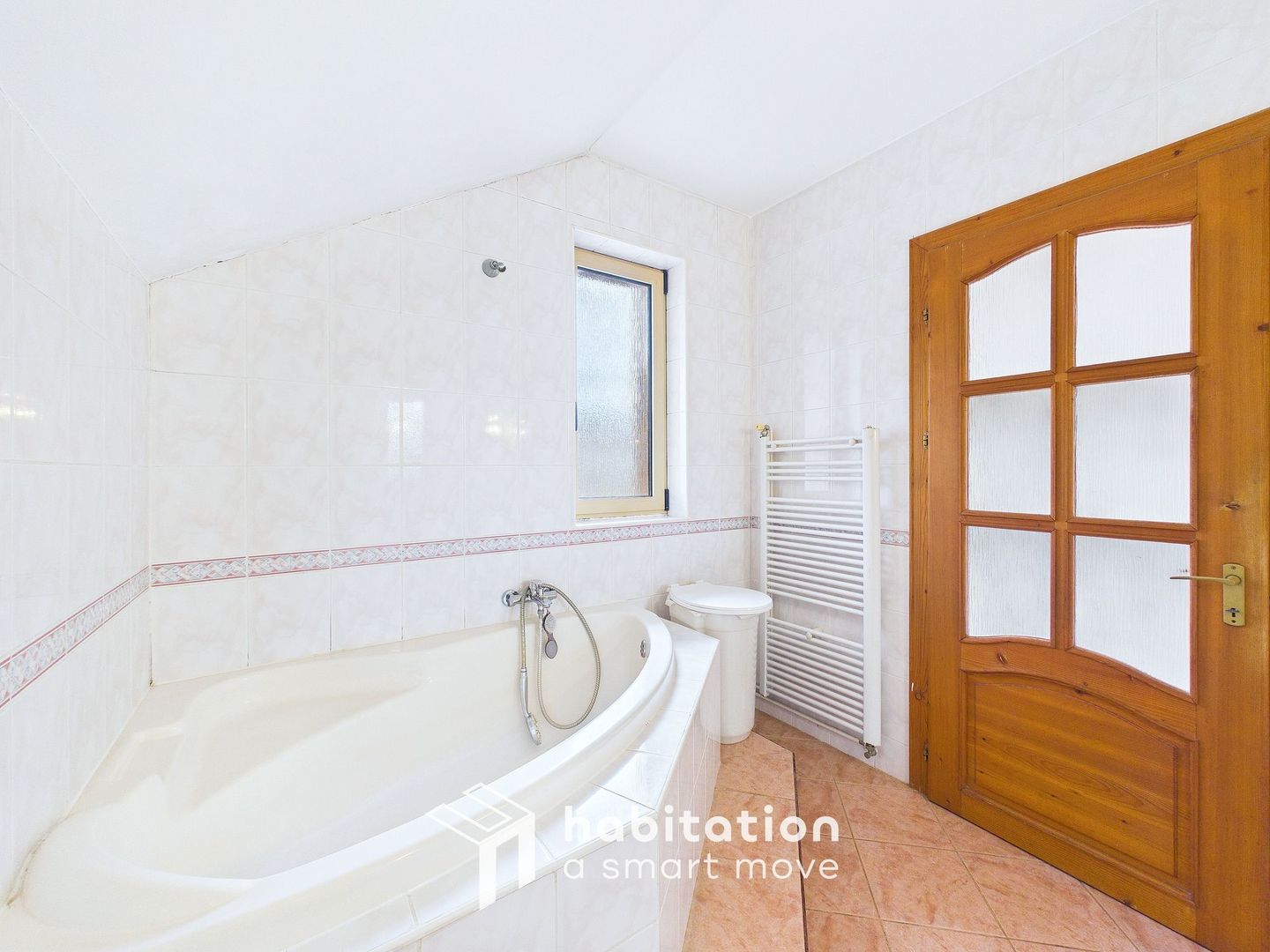 Casă ideală familie sau birou, cu curte și garaj | Braytim - Fratelia - Poză 19