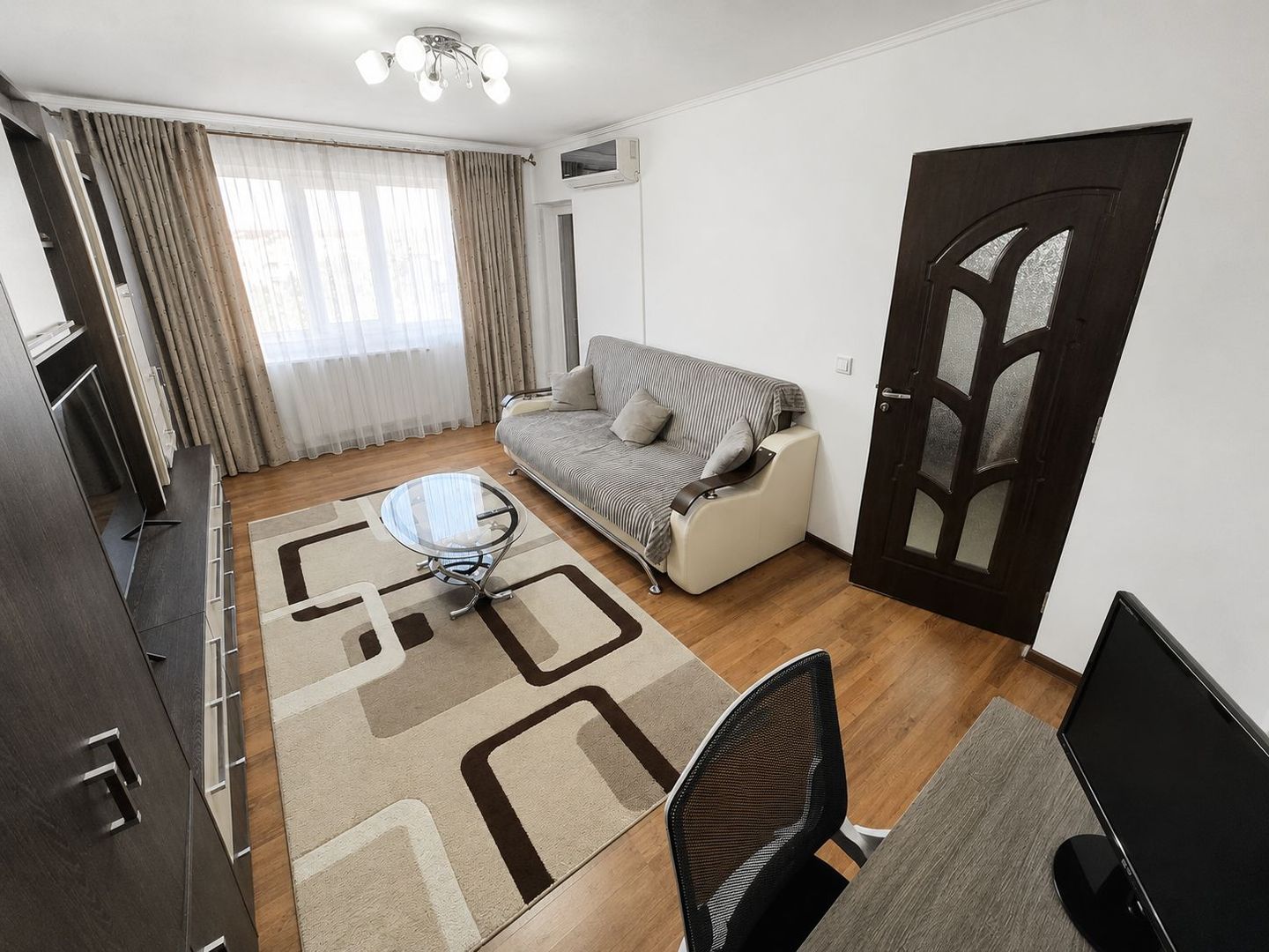 COMISION 0%, Apartament 3 Camere, 68mp, Decomandat, Soarelui, Judetean - Poză 2