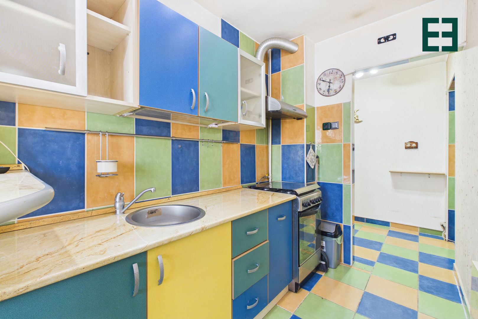 Apartament cu 2 camere etaj 3 - Zona Aurel Vlaicu - Arad - Poză 9
